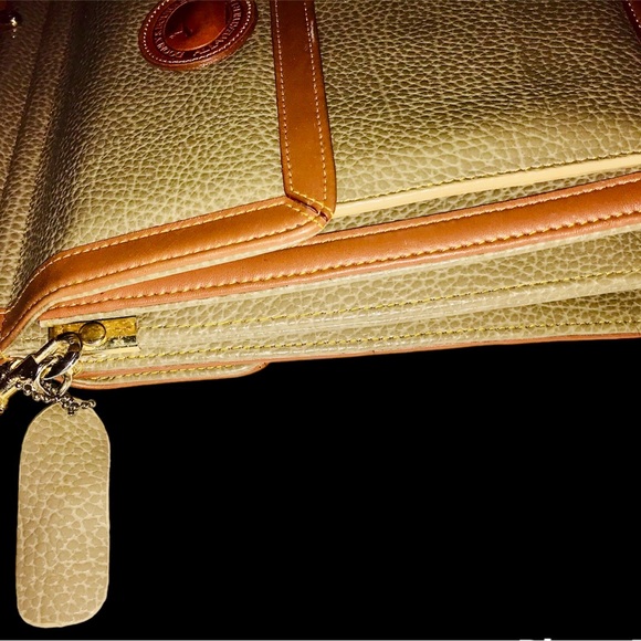 Vintage Dooney & Bourke Bag - Picture 4 of 14